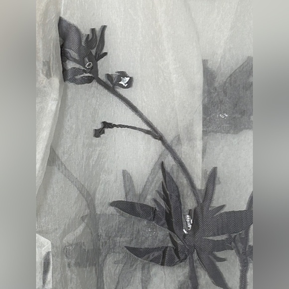 Chico's Jacquard Duster Gray Floral 16/18 - Picture 7 of 10